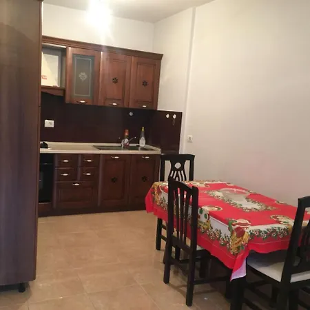 Ermal's Apartament 아파트 Vlorë