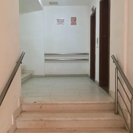 아파트 Ermal's Apartament